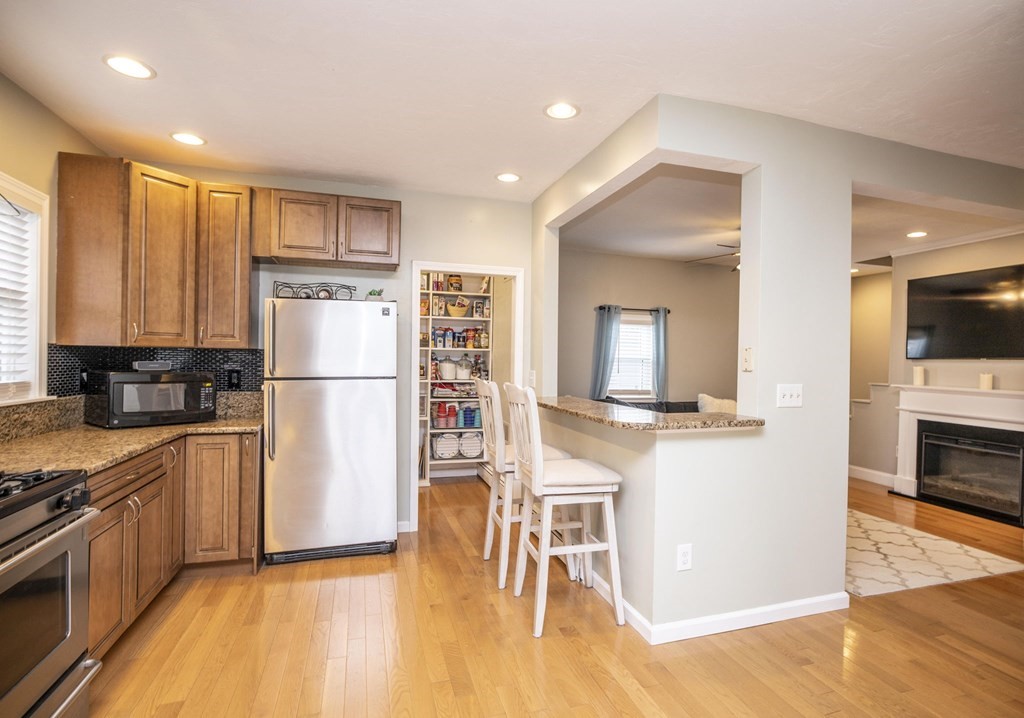 22 Overlook Road Weymouth, MA 02189 - Photo 13 of 28 Gallery Image 13