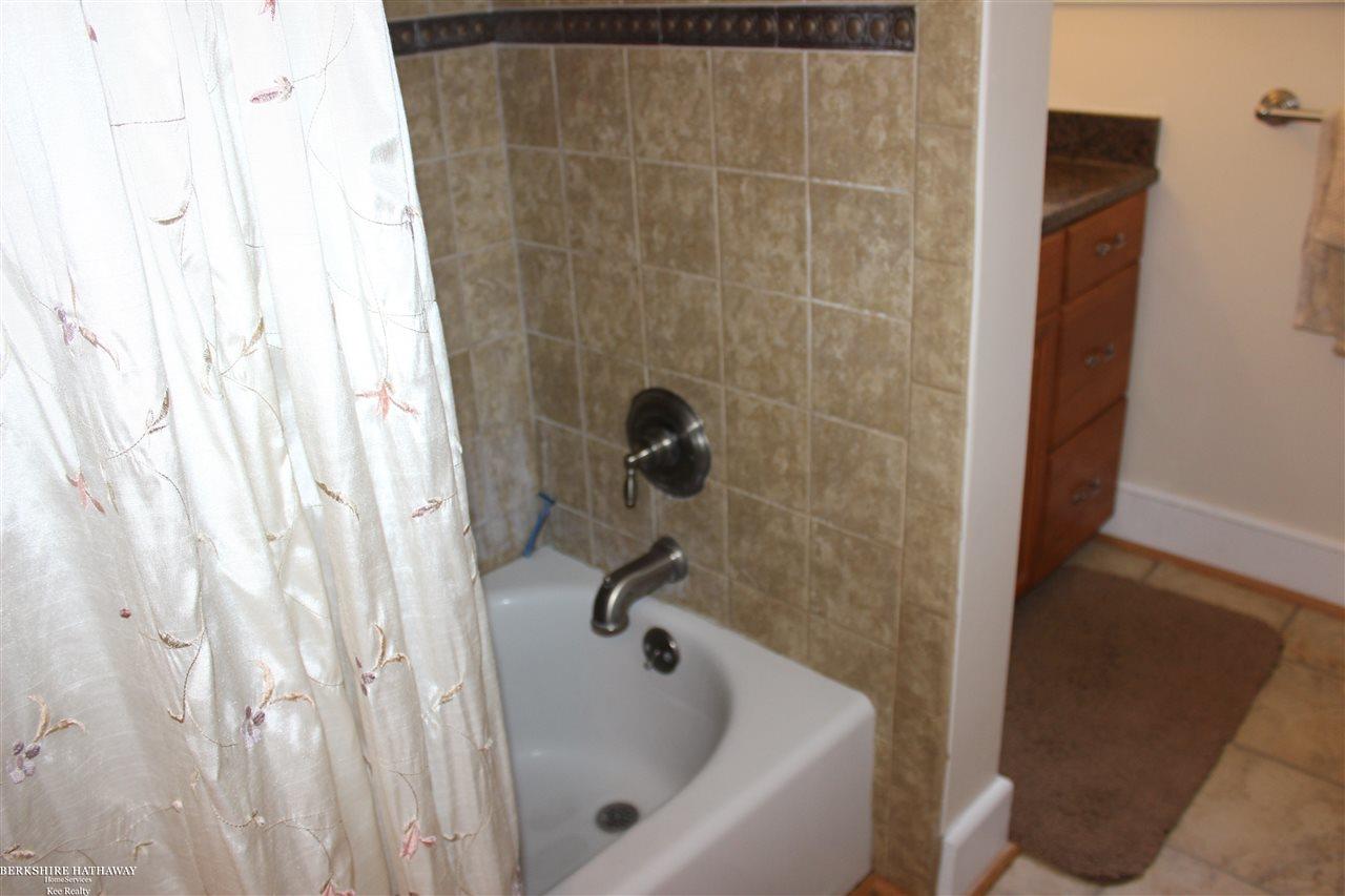 345 Prospect Street Romeo, MI 48065 - Photo 37 of 47 Bathroom 2