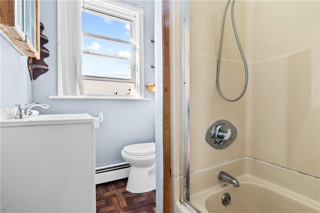 167 Sisson Street Pawtucket, RI 02860 - Photo 9 of 27 Gallery Image 9
