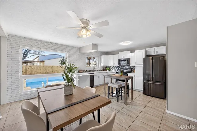 $289,000 | 28 St Lawrence Drive, St. Peters, MO 63376