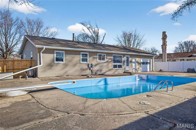 $289,000 | 28 St Lawrence Drive, St. Peters, MO 63376