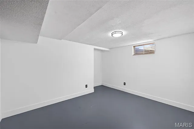 $289,000 | 28 St Lawrence Drive, St. Peters, MO 63376