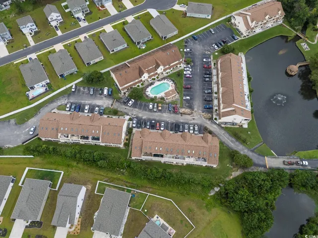 $164,900 | 510 Fairwood Lakes Drive, Unit 19C, Myrtle Beach, SC 29588