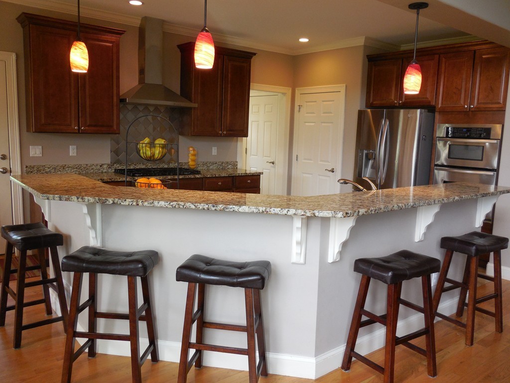 94 Gunn Road Southampton, MA 01073 - Photo 4 of 30 Gallery Image 4