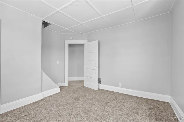 $193,500 | 206 Rosemont Drive, Syracuse, NY 13205