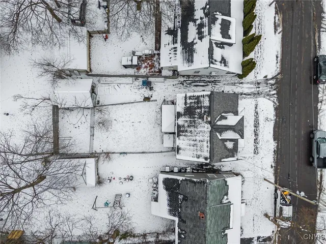 $193,500 | 206 Rosemont Drive, Syracuse, NY 13205