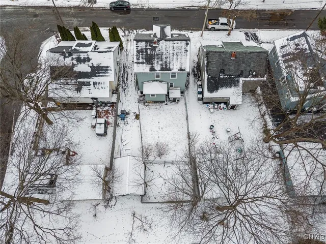 $193,500 | 206 Rosemont Drive, Syracuse, NY 13205