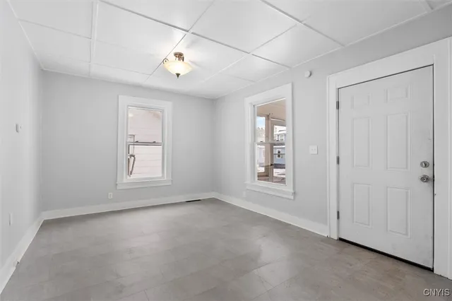 $193,500 | 206 Rosemont Drive, Syracuse, NY 13205