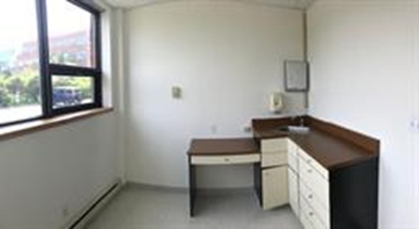 111 Everett Avenue, Unit 1A Chelsea, MA 02150 - Photo 14 of 20 a utility room with dryer and washer