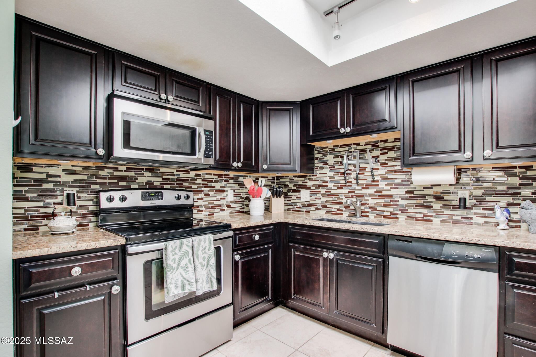 8271 North Oracle Road, Unit 252 Tucson, AZ 85704 - Photo 7 of 33 Gallery Image 7