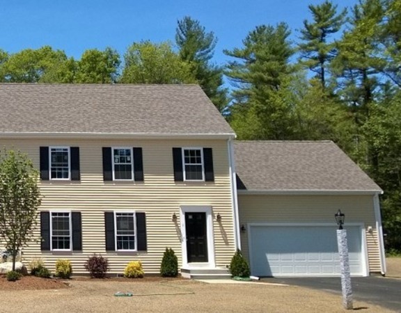 391 Franklin Street, Unit 1 Hanson, MA 02341 - Photo 1 of 24