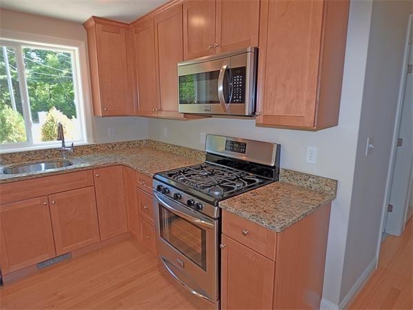 391 Franklin Street, Unit 1 Hanson, MA 02341 - Photo 9 of 24