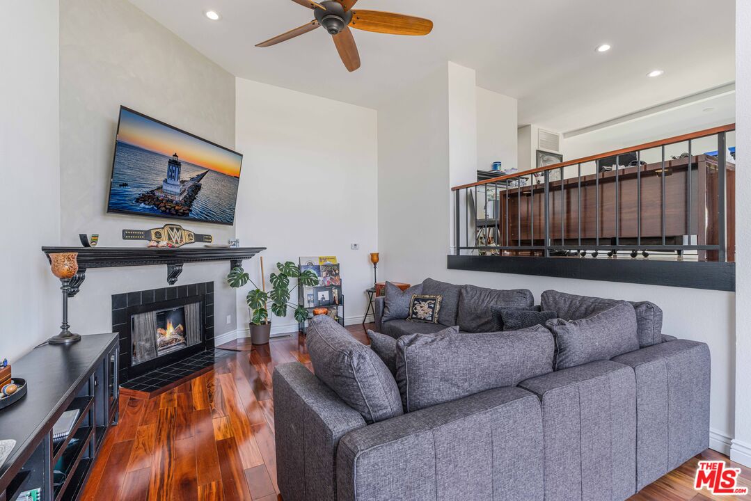 30 Reef Street, Unit 2 Marina del Rey, CA 90292 - Photo 23 of 34