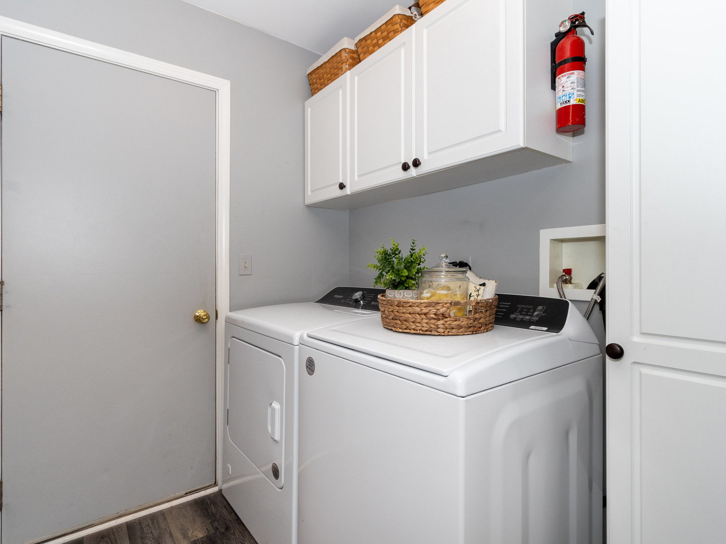 1195 Amaranth Drive Naperville, IL 60564 - Photo 32 of 48 a utility room with dryer and washer