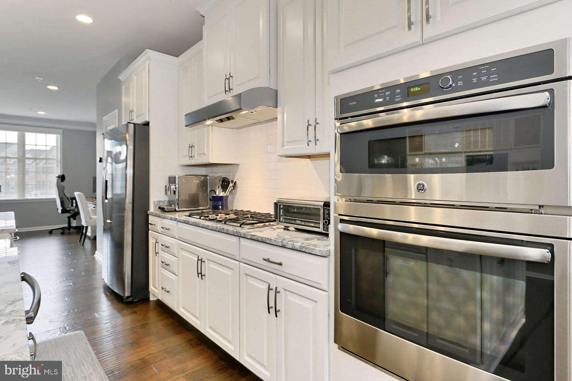 42643 Lancaster Ridge Terrace Chantilly, VA 20152 - Photo 11 of 42 Kitchen
