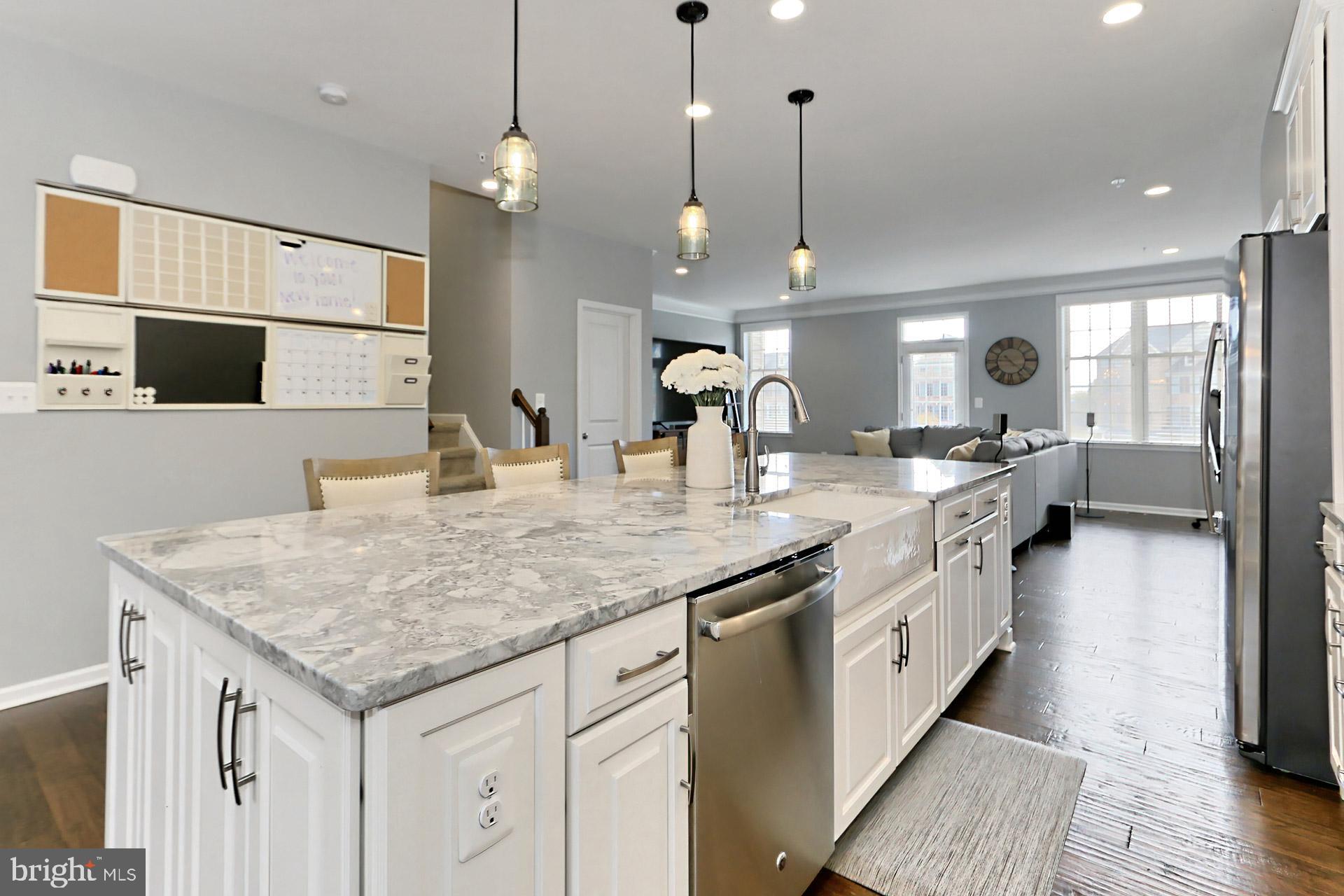 42643 Lancaster Ridge Terrace Chantilly, VA 20152 - Photo 13 of 42 Kitchen
