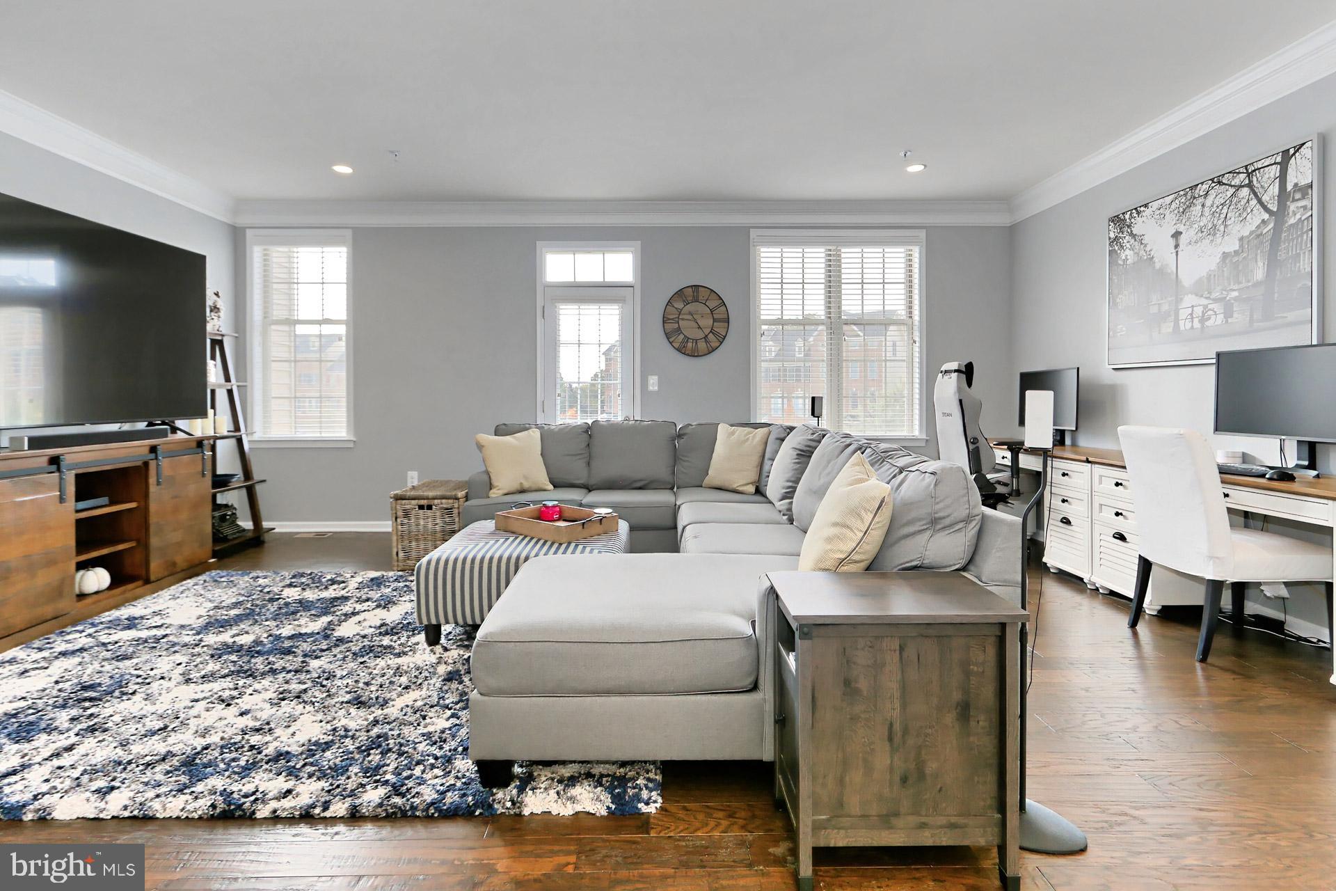 42643 Lancaster Ridge Terrace Chantilly, VA 20152 - Photo 14 of 42 Family room