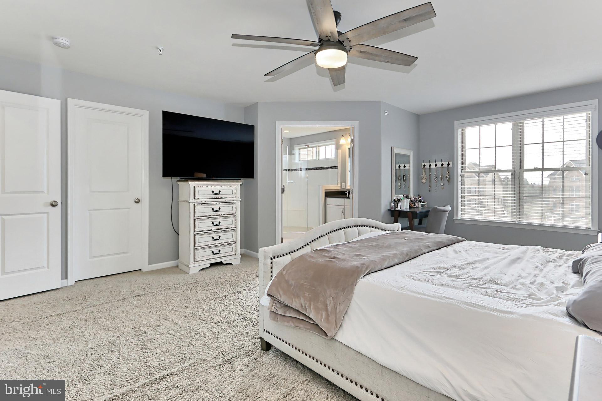 42643 Lancaster Ridge Terrace Chantilly, VA 20152 - Photo 20 of 42 Primary Bedroom