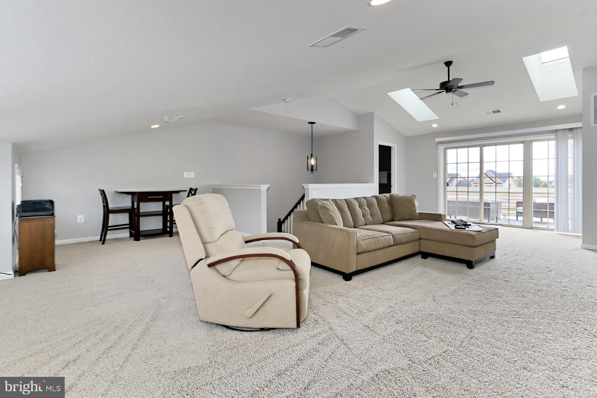 42643 Lancaster Ridge Terrace Chantilly, VA 20152 - Photo 28 of 42 Loft Upper Level 2