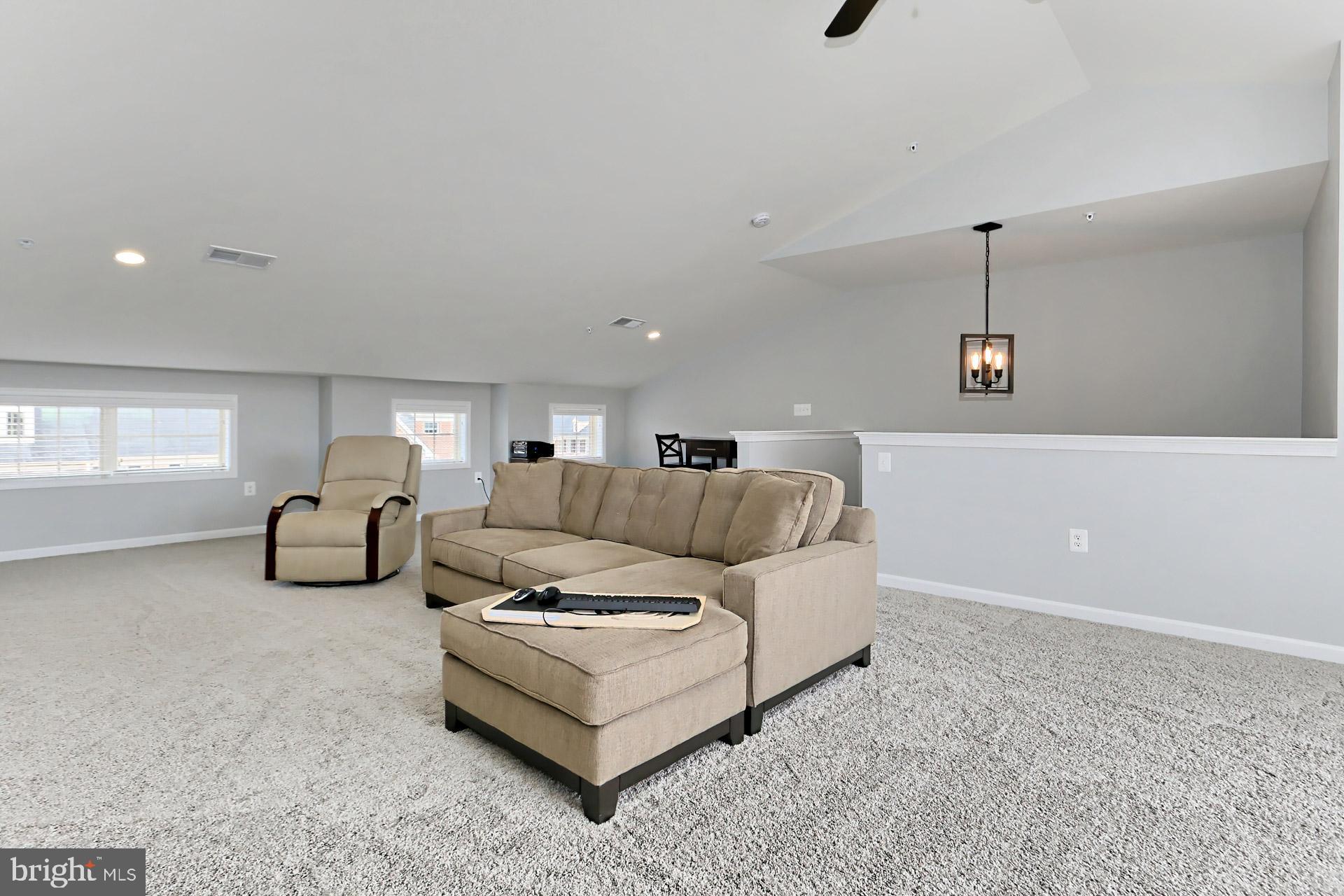 42643 Lancaster Ridge Terrace Chantilly, VA 20152 - Photo 29 of 42 Loft Upper Level 2