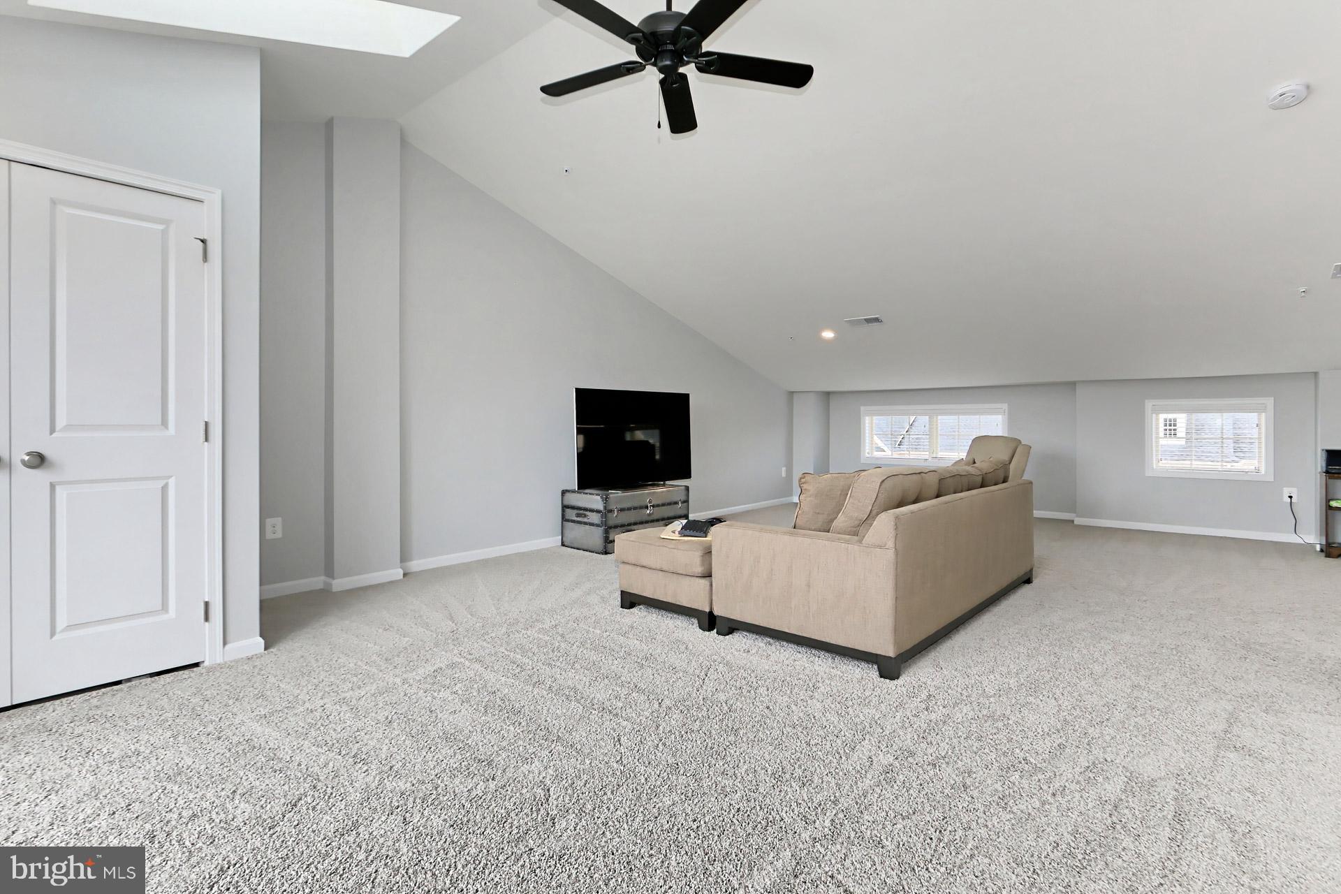 42643 Lancaster Ridge Terrace Chantilly, VA 20152 - Photo 31 of 42 Loft Upper Level 2