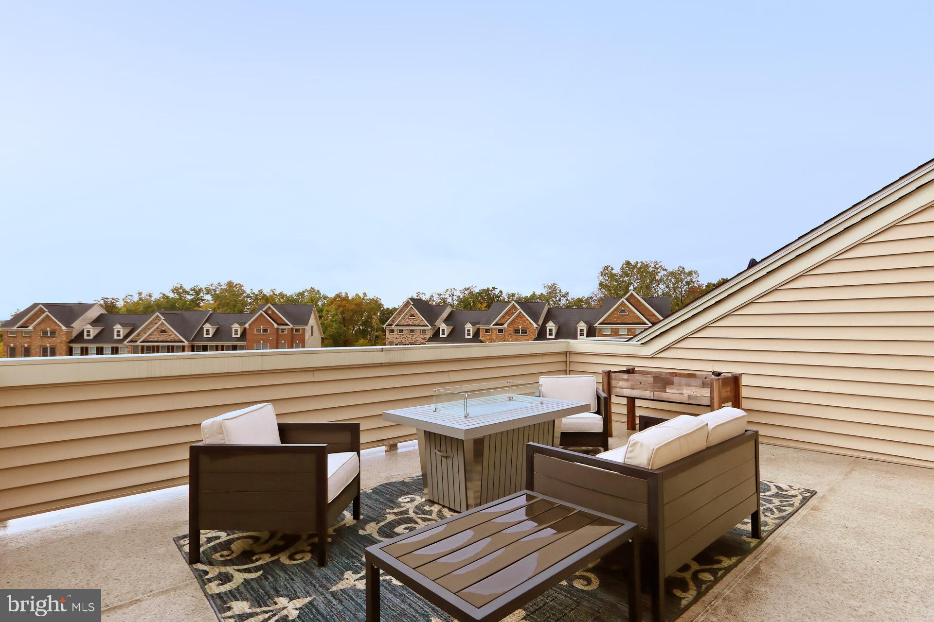 42643 Lancaster Ridge Terrace Chantilly, VA 20152 - Photo 33 of 42 Rooftop Terrace