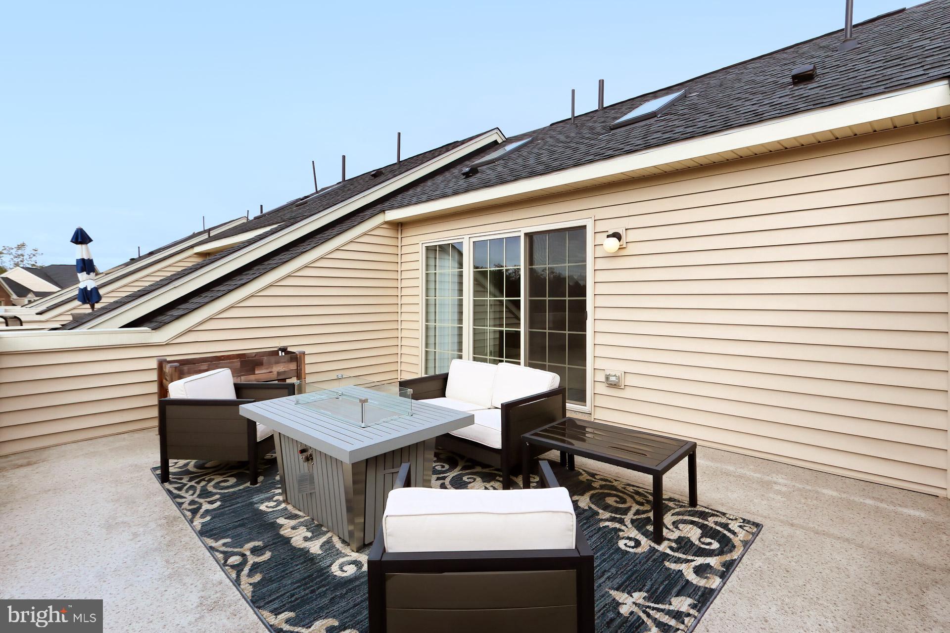 42643 Lancaster Ridge Terrace Chantilly, VA 20152 - Photo 34 of 42 Rooftop Terrace