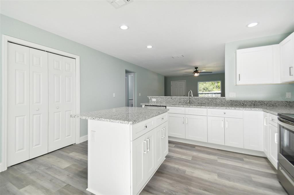 726 Tennessee Road Lakeland, FL 33815 - Photo 7 of 29 Gallery Image 7