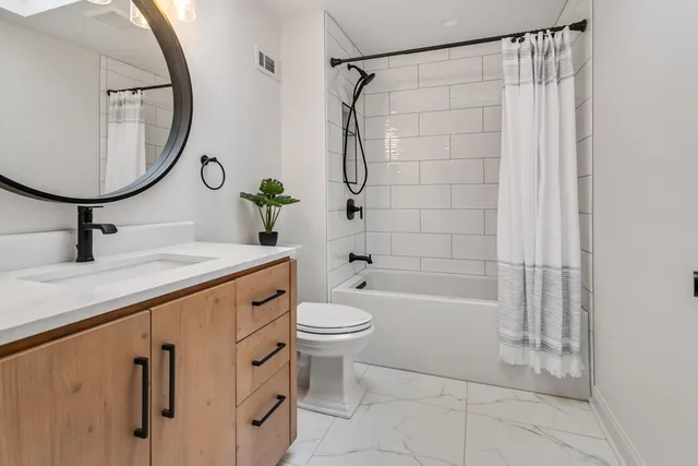 $849,900 | 2578 North 88th Street, Wauwatosa, WI 53226