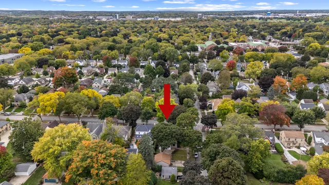 $849,900 | 2578 North 88th Street, Wauwatosa, WI 53226