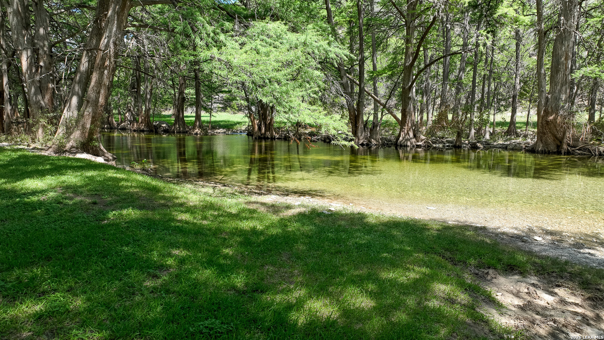 6550 Highway 83 Rio Frio, TX 78879 - Photo 7 of 35