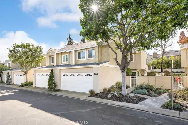 $938,998 | 26992 Fortrose, Mission Viejo, CA 92691