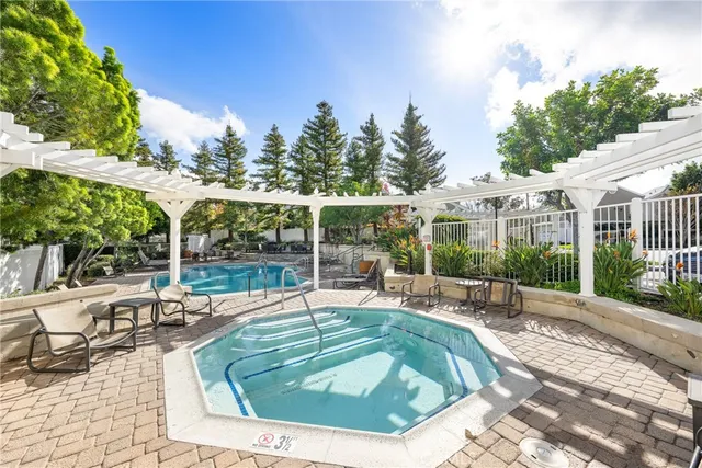 $938,998 | 26992 Fortrose, Mission Viejo, CA 92691