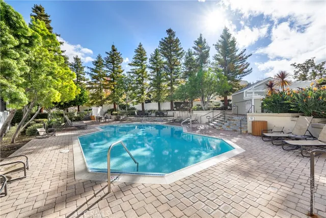 $938,998 | 26992 Fortrose, Mission Viejo, CA 92691