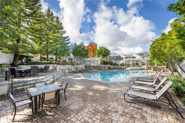 $938,998 | 26992 Fortrose, Mission Viejo, CA 92691