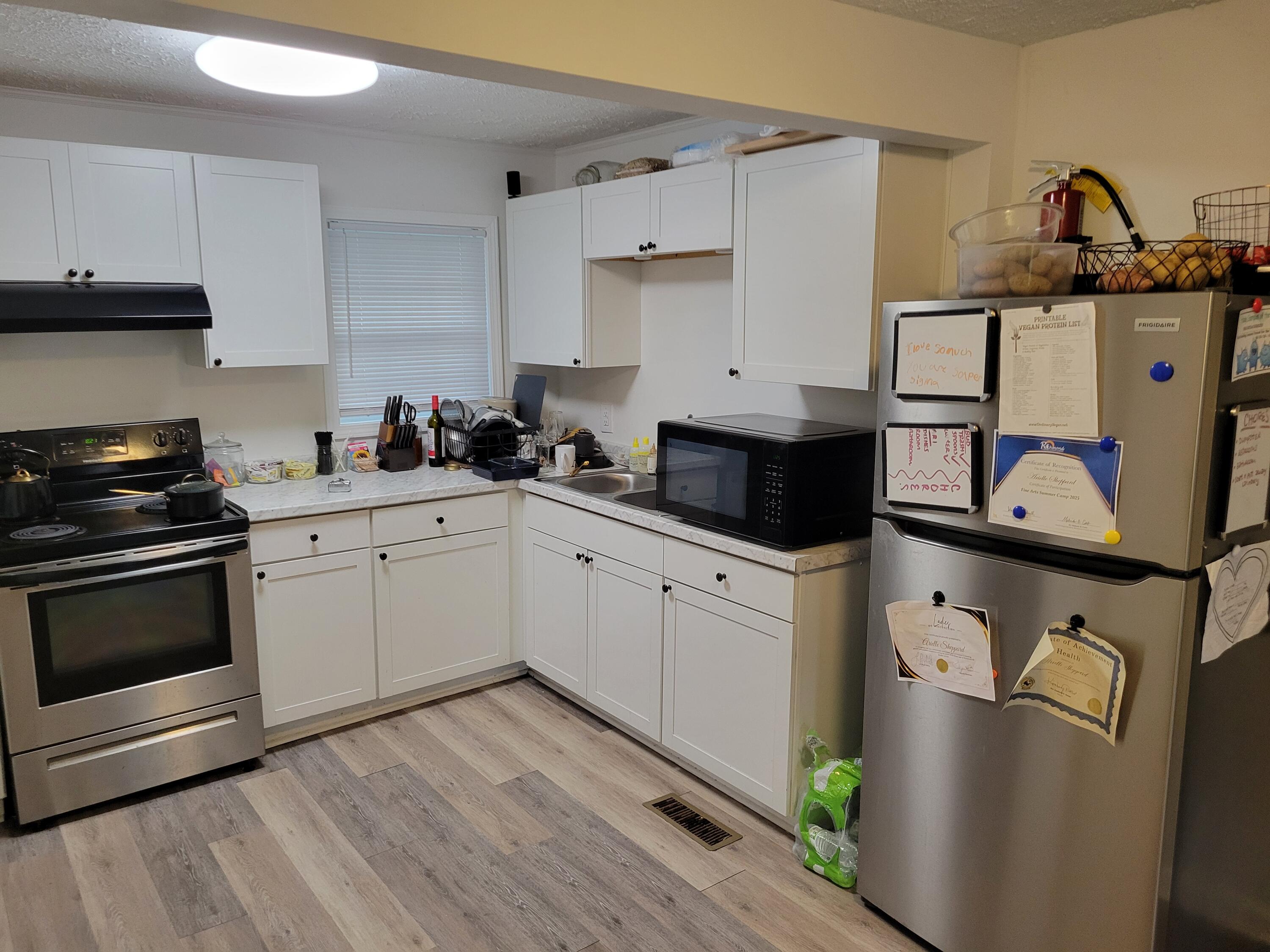 1912 Elizabeth Drive Augusta, GA 30906 - Photo 5 of 10 Elizabeth kitchen 2