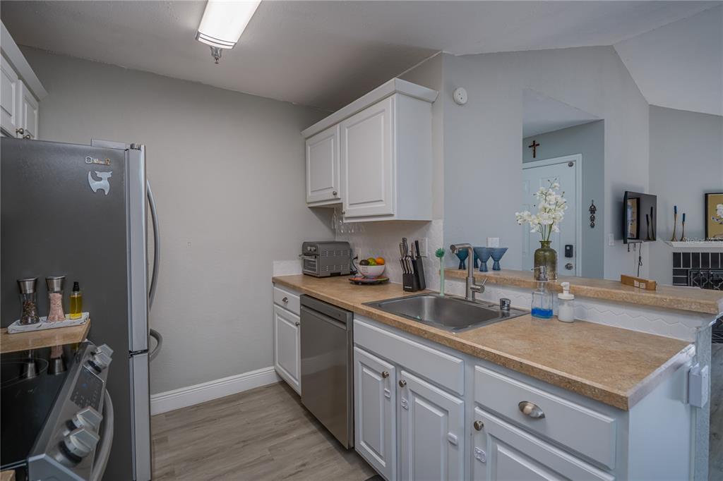 10263 Gandy Boulevard North, Unit 2106 St. Petersburg, FL 33702 - Photo 15 of 44