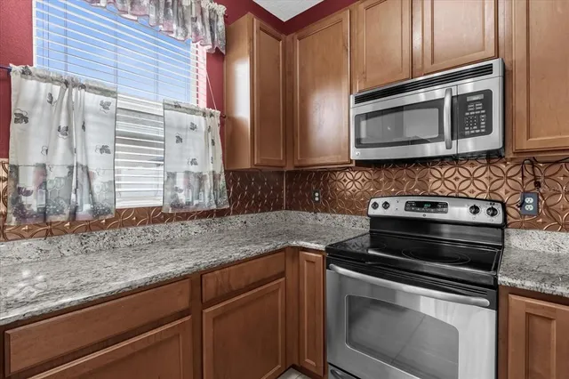 $333,000 | 14287 Avenue Of The Groves, Winter Garden, FL 34787