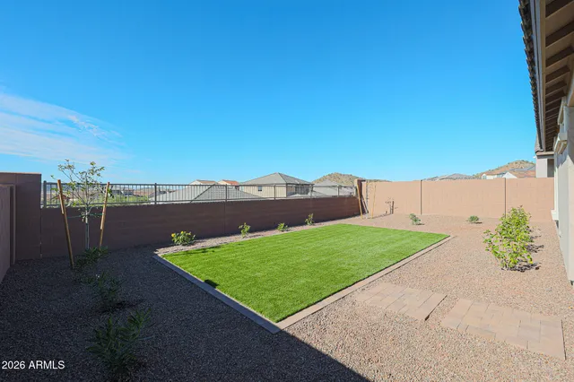 $2,400 | 7061 West Oberlin Way, Peoria, AZ 85383