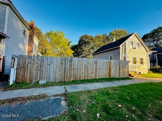 $187,000 | 1016 4th Street, Rensselaer, NY 12144