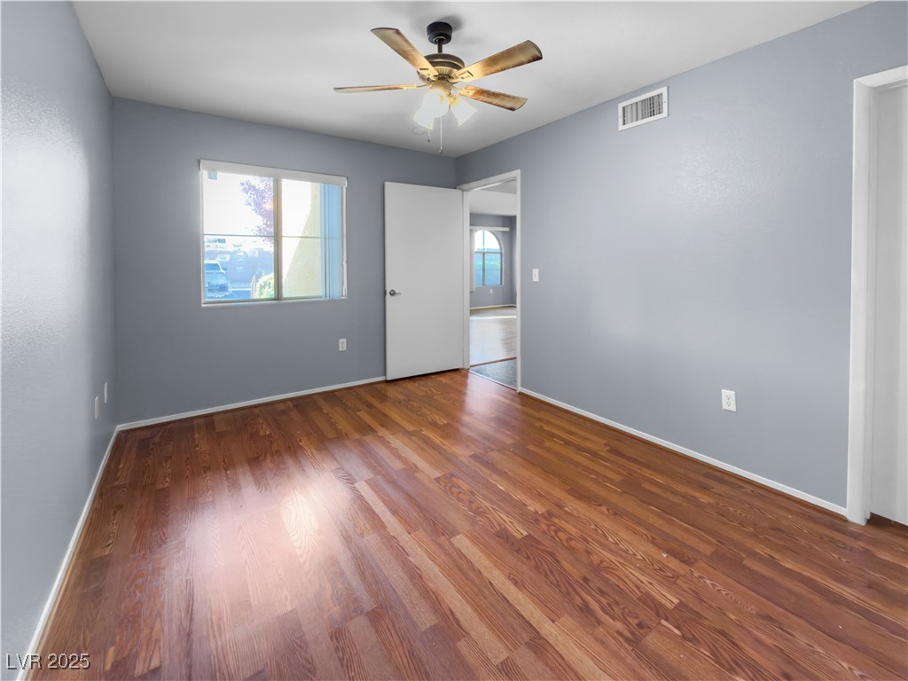 7950 West Flamingo Road, Unit 1169 Las Vegas, NV 89147 - Photo 16 of 42 2nd bedroom with ensuite