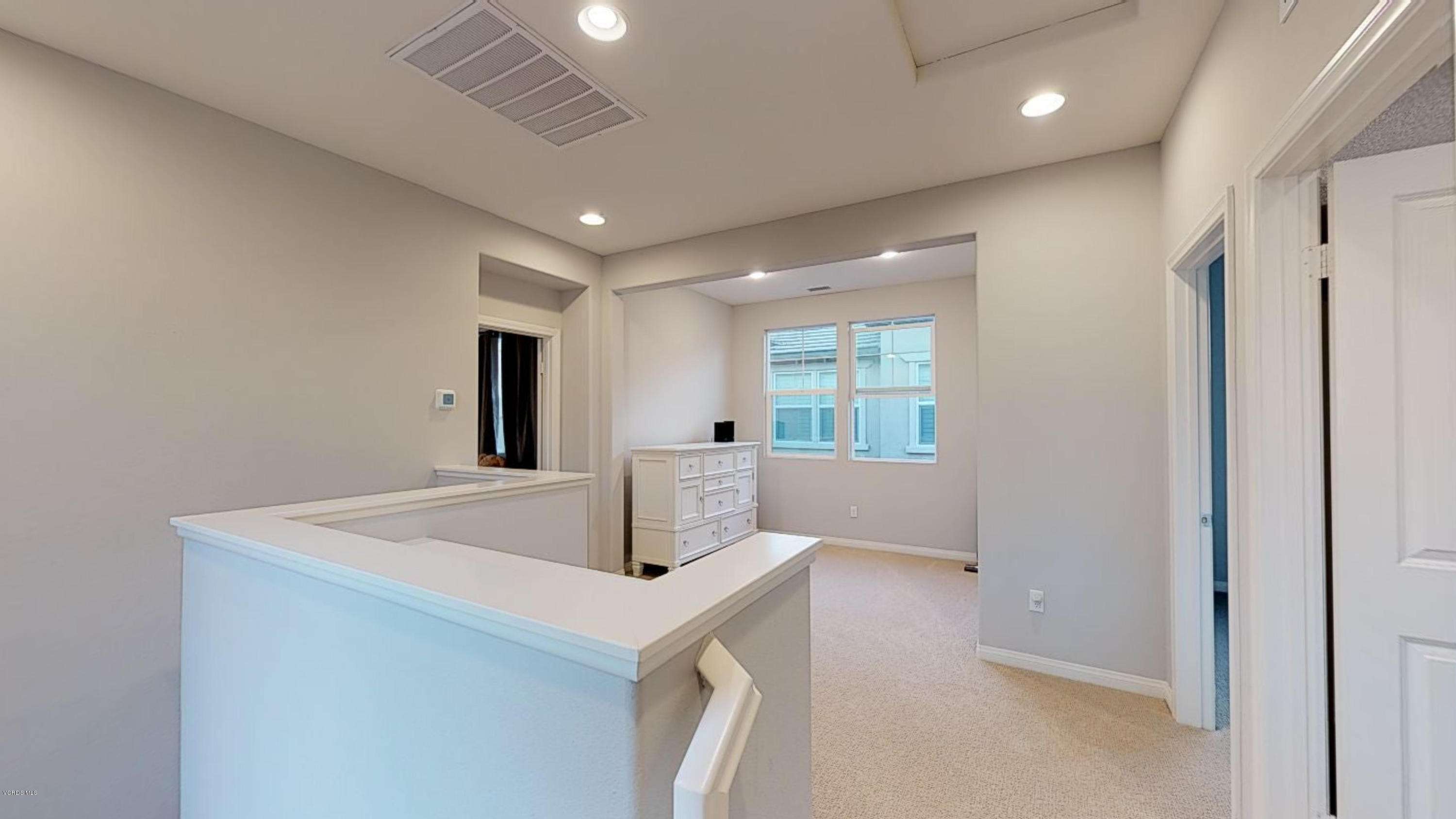 173 Stagetrail Road Camarillo, CA 93010 - Photo 11 of 32 173-Stage-Trail-09032019_220523