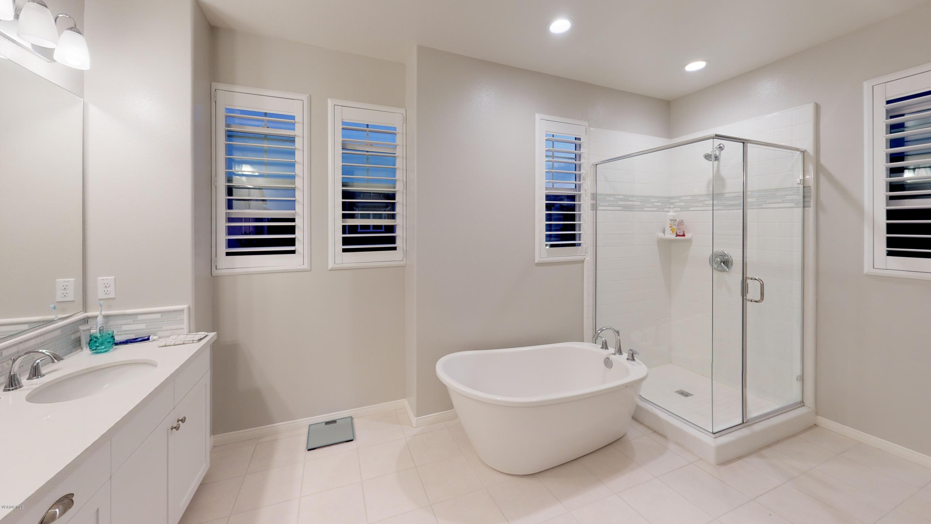 173 Stagetrail Road Camarillo, CA 93010 - Photo 18 of 32 173-Stage-Trail-Bathroom