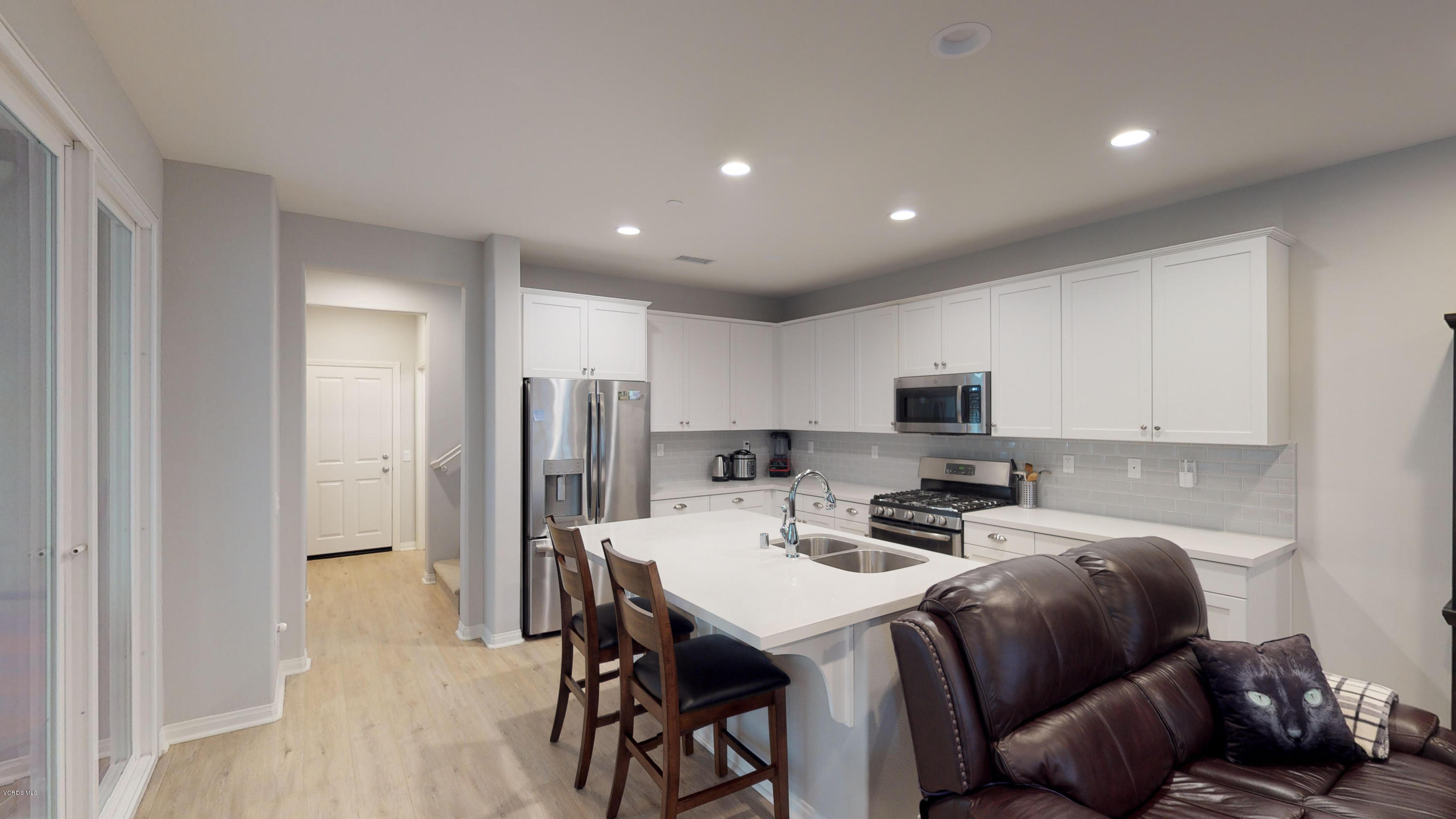 173 Stagetrail Road Camarillo, CA 93010 - Photo 5 of 32 173-Stage-Trail-09032019_220118