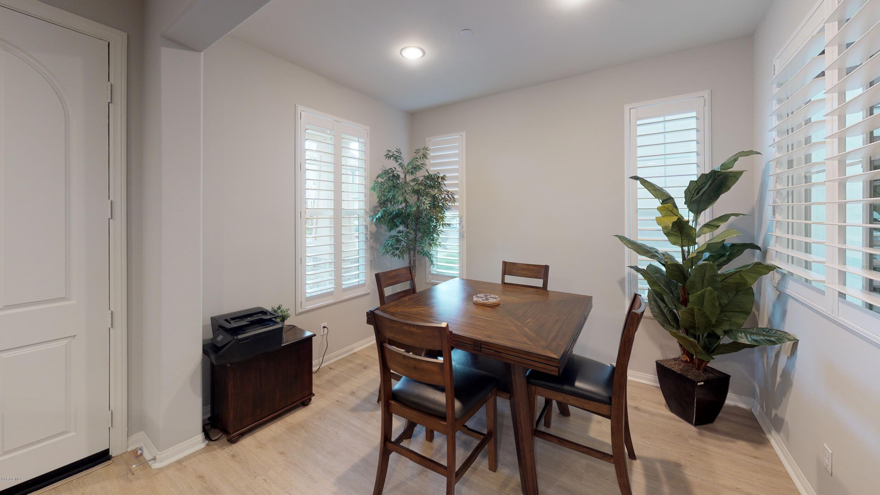 173 Stagetrail Road Camarillo, CA 93010 - Photo 7 of 32 173-Stage-Trail-Dining-Room