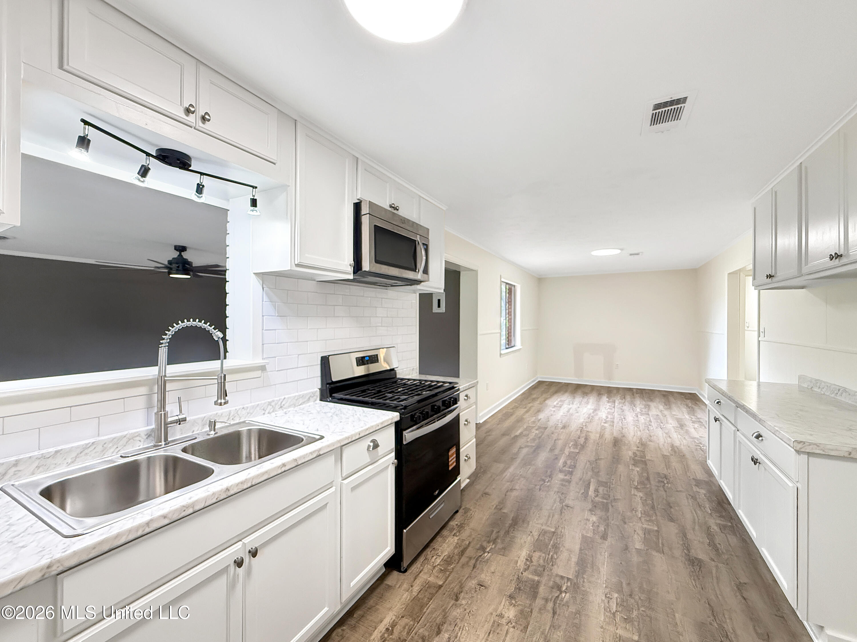 1231 Gunter Road Florence, MS 39073 - Photo 6 of 20 8e59e3d3595d910b51a22664e7f826015d57991e