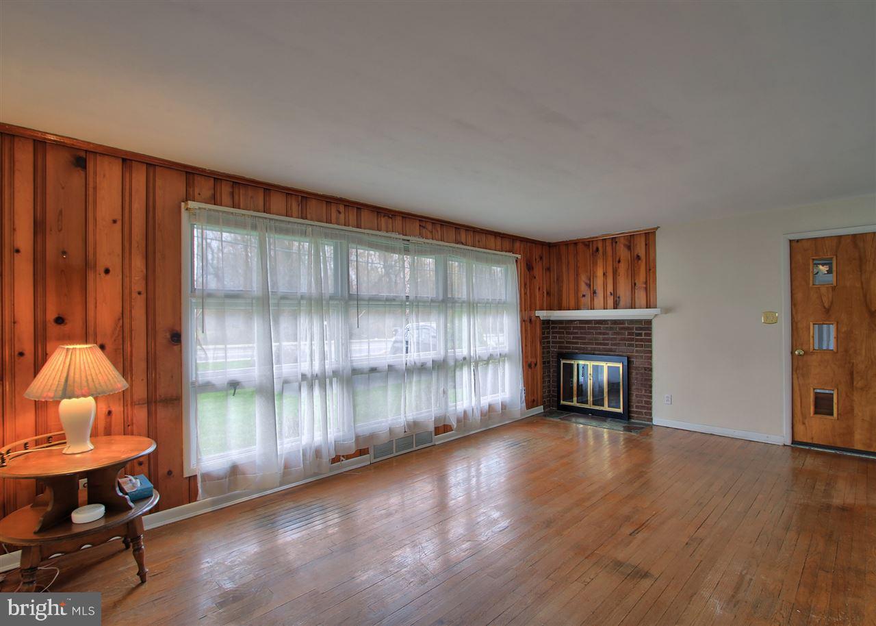 309 Salt Road Enola, PA 17025 - Photo 4 of 17 Gallery Image 4