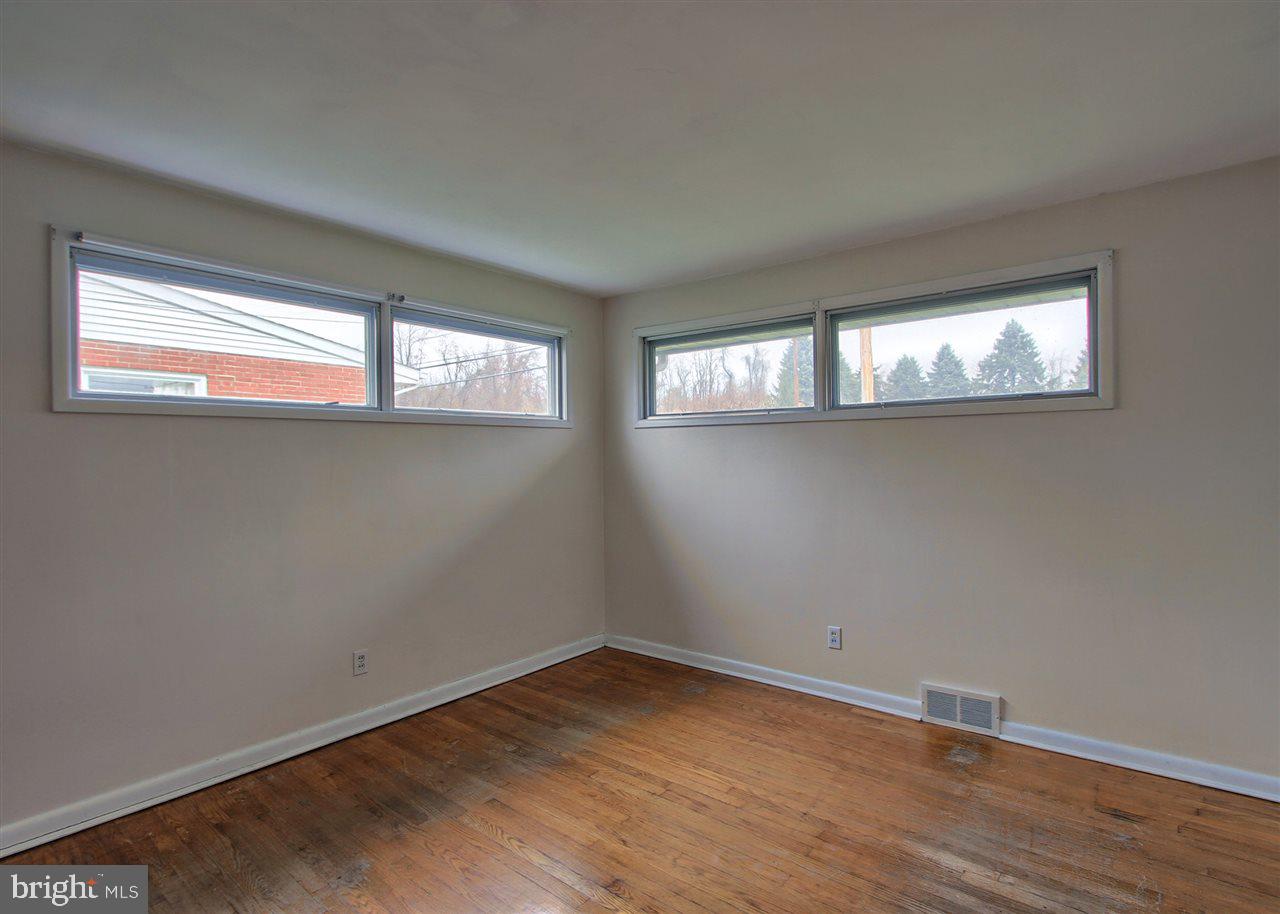 309 Salt Road Enola, PA 17025 - Photo 10 of 17 Gallery Image 10