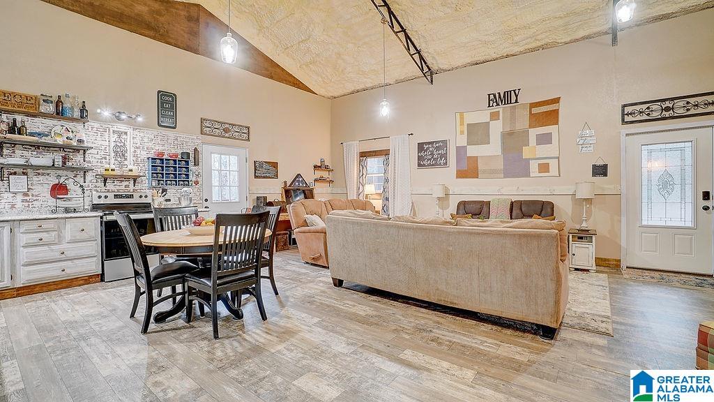 694 5 Oaks Lane Alpine, AL 35014 - Photo 6 of 30