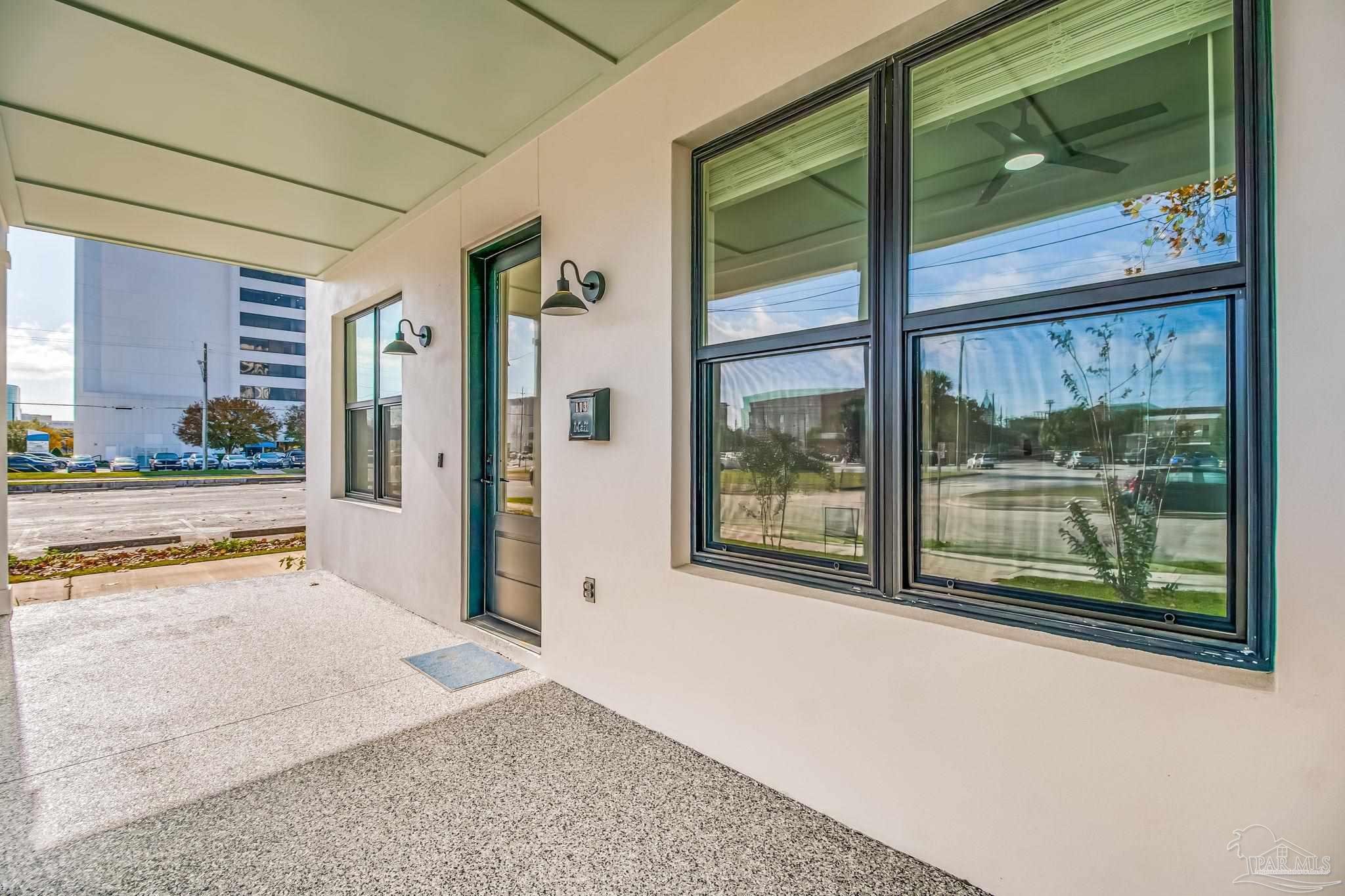 113 North Spring Street Pensacola, FL 32502 - Photo 15 of 48